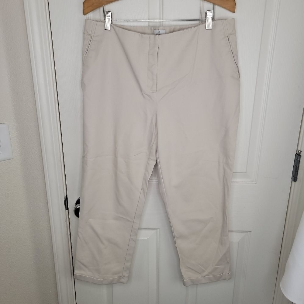 Chico's So Slimming cuffed cropped capri pants 2 (Large/12)